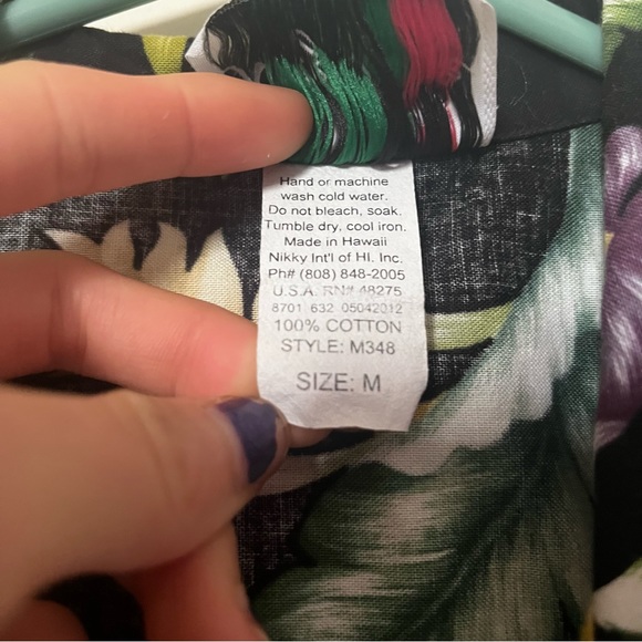 Women’s Made in Hawaii Aloha Shirt - Picture 3 of 3